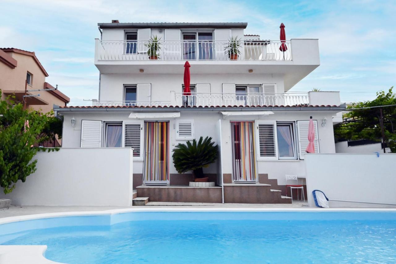 Apartments Mihovilovic - 50 M From Beach Slatine Εξωτερικό φωτογραφία