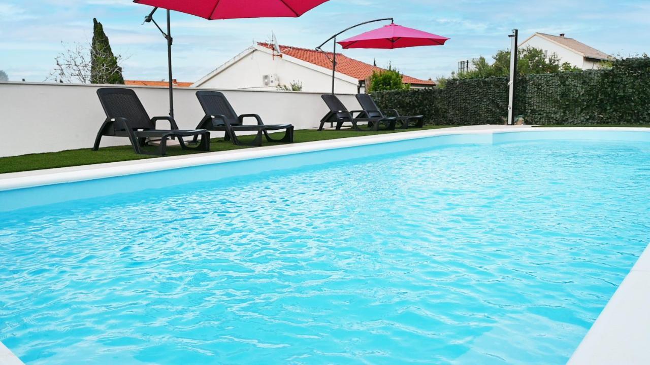 Apartments Mihovilovic - 50 M From Beach Slatine Εξωτερικό φωτογραφία