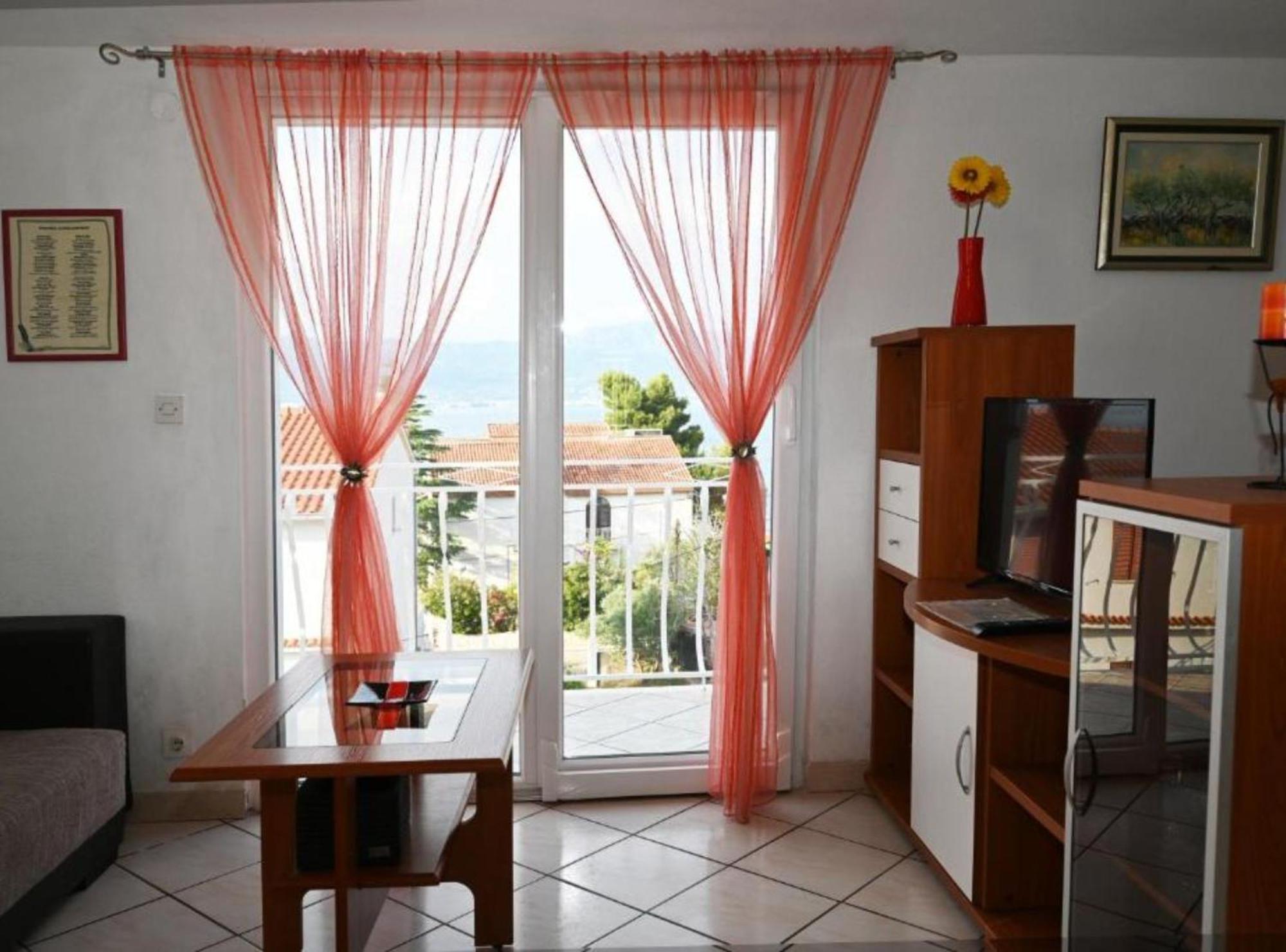 Apartments Mihovilovic - 50 M From Beach Slatine Εξωτερικό φωτογραφία