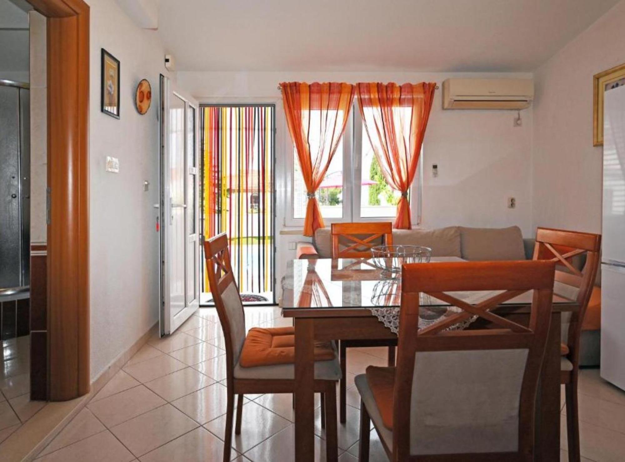 Apartments Mihovilovic - 50 M From Beach Slatine Εξωτερικό φωτογραφία
