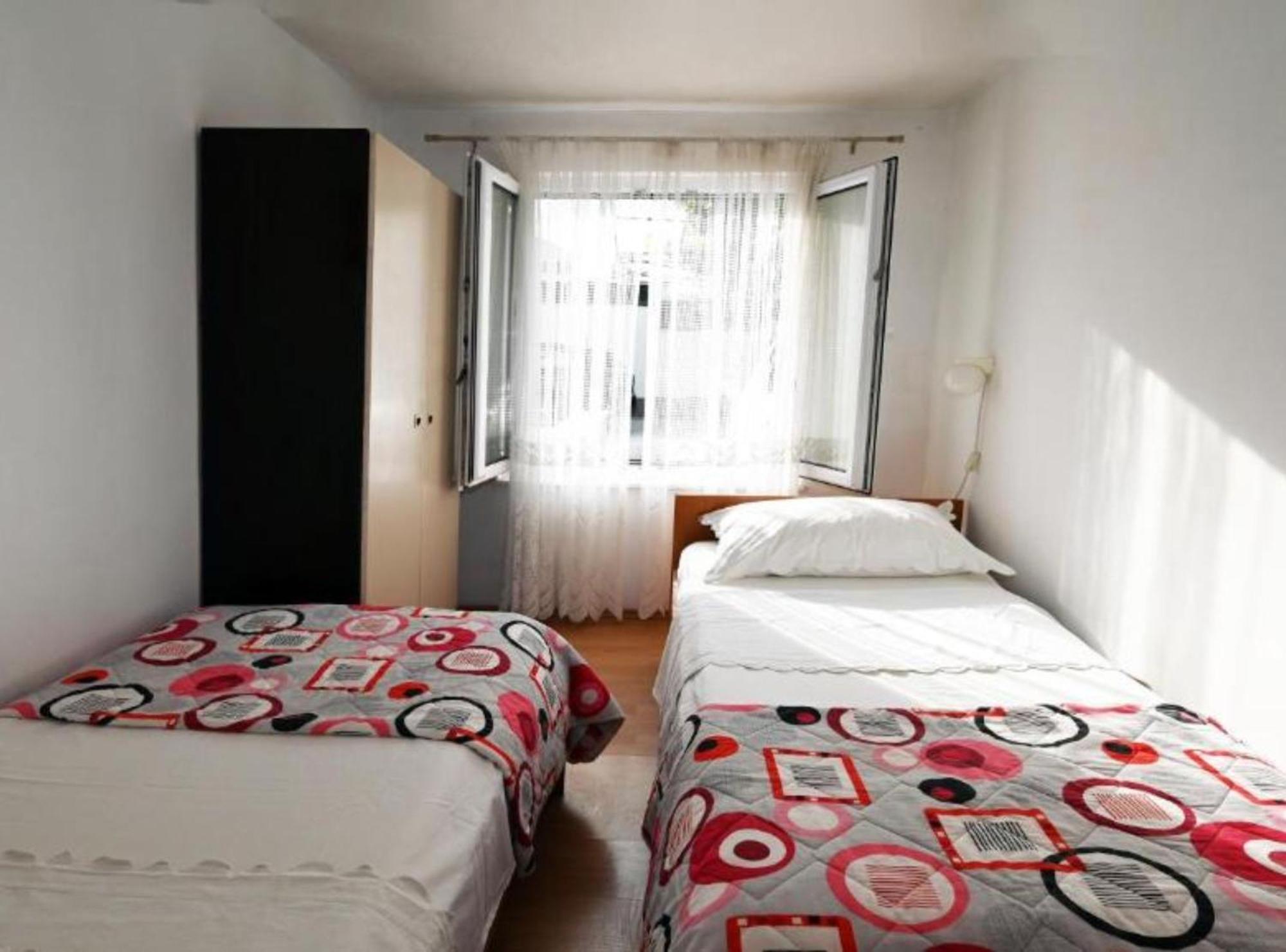 Apartments Mihovilovic - 50 M From Beach Slatine Εξωτερικό φωτογραφία