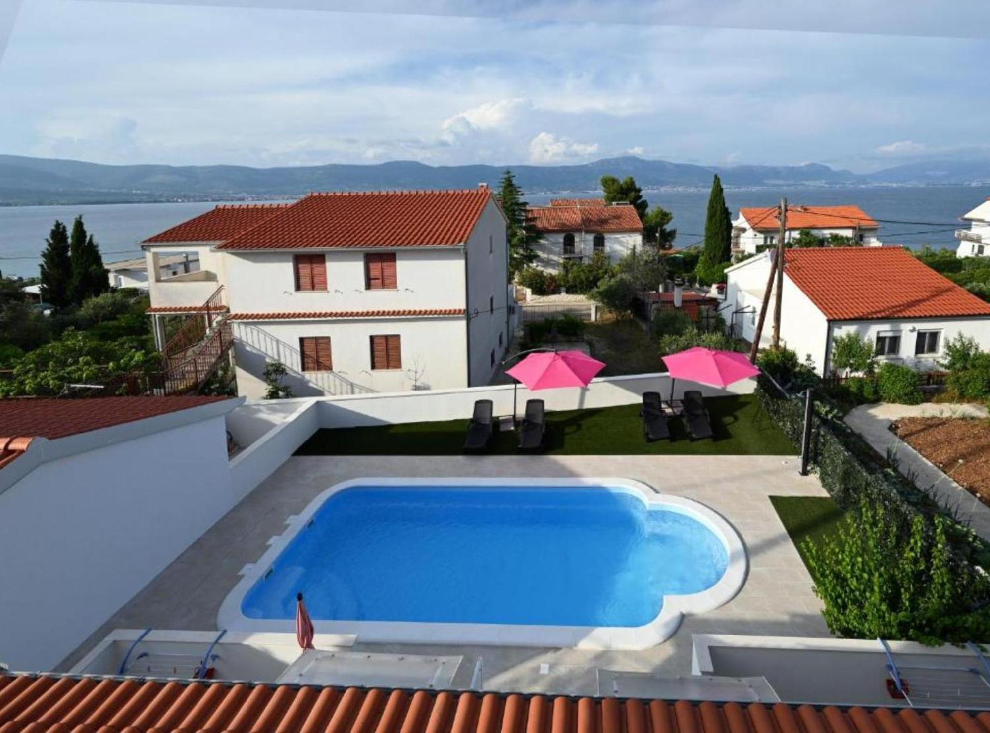 Apartments Mihovilovic - 50 M From Beach Slatine Εξωτερικό φωτογραφία
