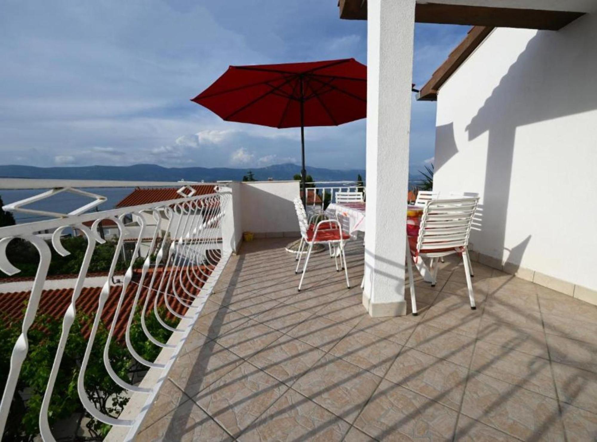 Apartments Mihovilovic - 50 M From Beach Slatine Εξωτερικό φωτογραφία